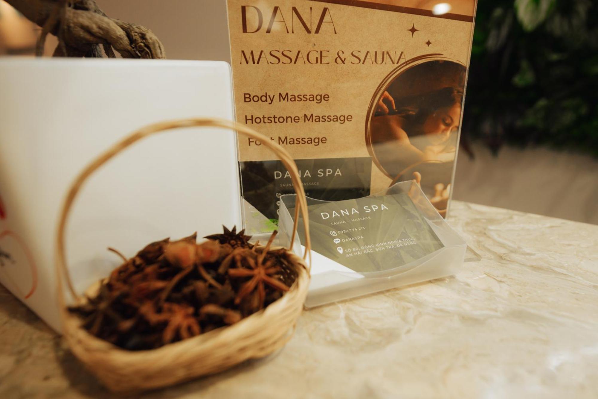 Danaciti Hotel Дананг Екстер'єр фото